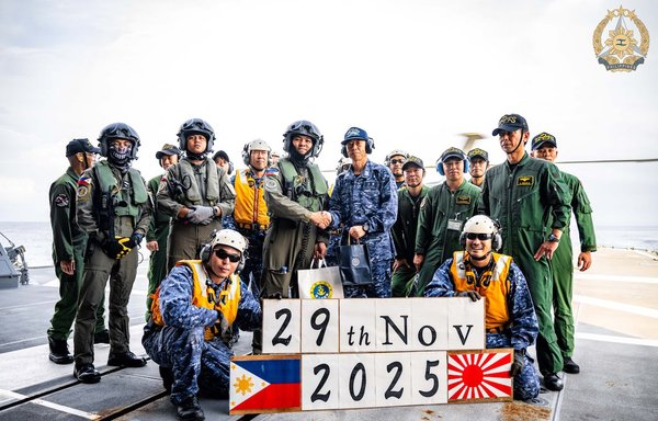 日本与菲律宾加强防务合作