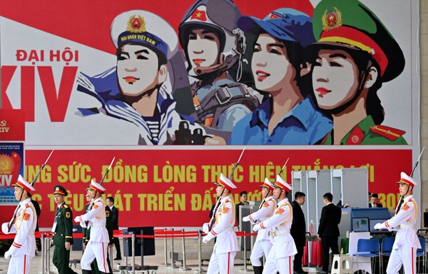 Pemimpin partai Vietnam To Lam terpilih kembali secara 'mutlak'